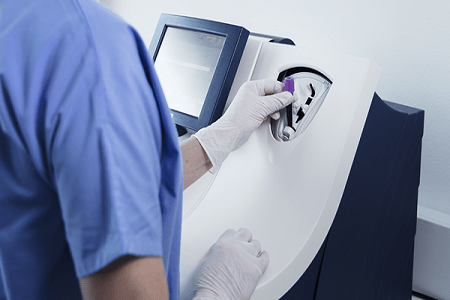 Hitro odkrivanje s testno kartico BABIO za prokalcitonin (PCT).