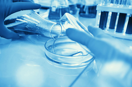 Izboljšanje diagnoze malarije z rešitvami za hitro testiranje antigena P.f/P.v